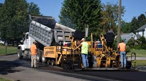 Best Asphalt Driveway Installation  in Bakersfield, CA